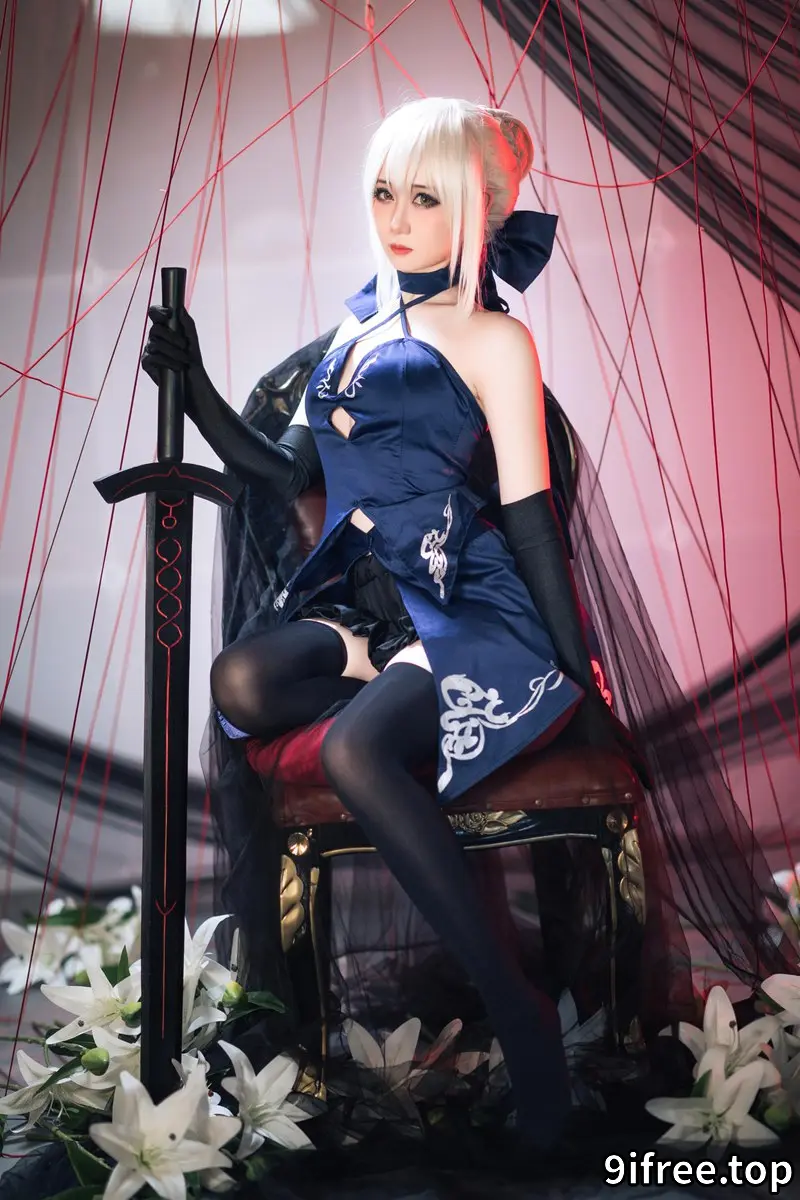 焖焖碳-FGO 黑呆 三破礼服 [30P-404MB]-就爱免费